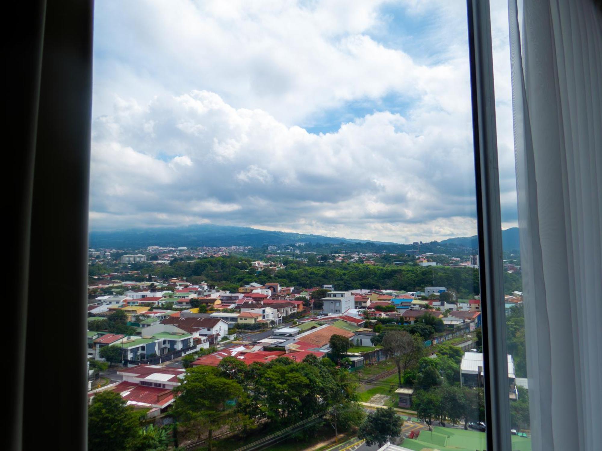 Ifreses, Study Full Equipped Whith Pool, Air- Conditioning, Spectacular View Of The City, Parking With Additional Payment Curridabat Szoba fotó